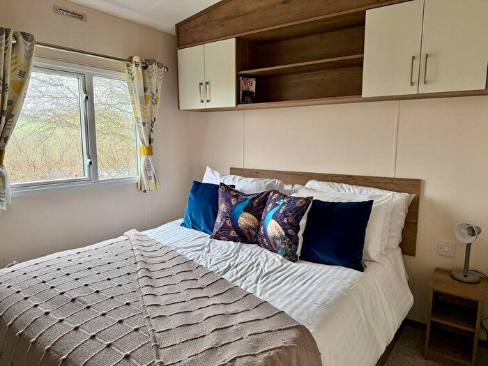 2 Bedroom Mobile/park Home For Sale In Bridgerule, Holsworthy, EX22