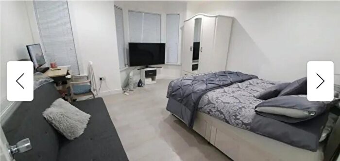 4 Bedroom House To Rent In Spencer Avenue, Manchester, M16