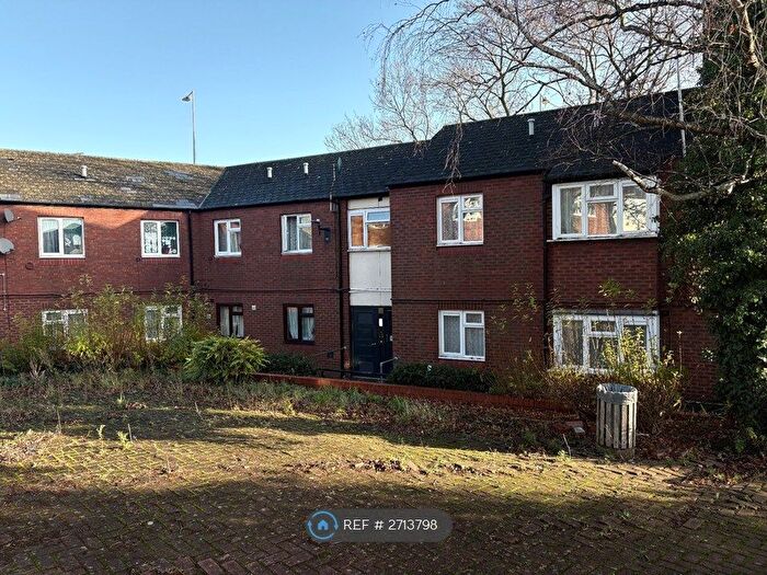 2 Bedroom Flat To Rent In Durrans Court, Bletchley, Milton Keynes, MK2