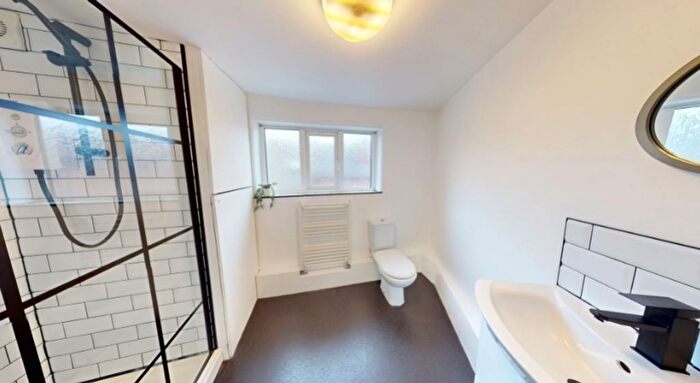 8 Bedroom Semi-Detached House To Rent In Church Street, Nottingham, NG7