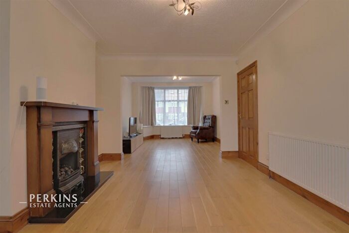 5 Bedroom End Of Terrace House To Rent In Whitton Drive, Greenford, UB6