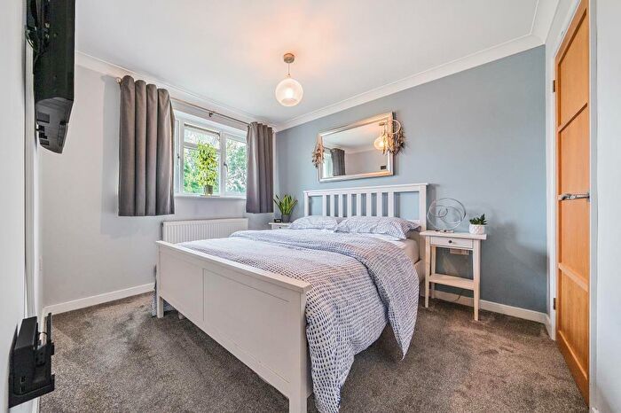 3 Bedroom Terraced House For Sale In Thatcham, Berkshire, RG18