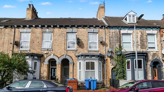 2 Bedroom Flat For Sale In Flat, Peel Street, Hull, East Yorkshire, HU3