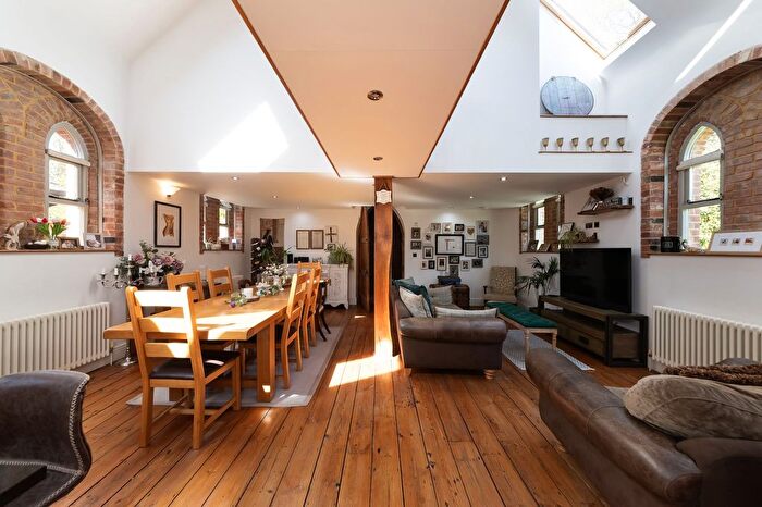 3 Bedroom Detached House For Sale In Henleys Lane, Drayton, OX14