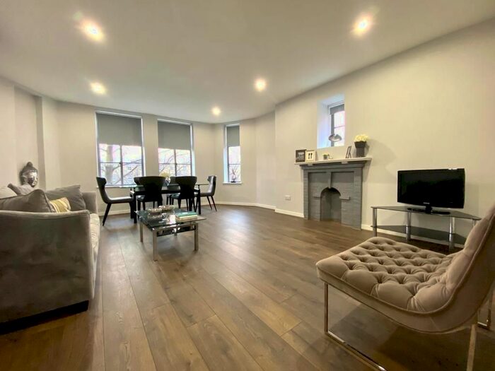 3 Bedroom Flat To Rent In Maida Vale, London, W9