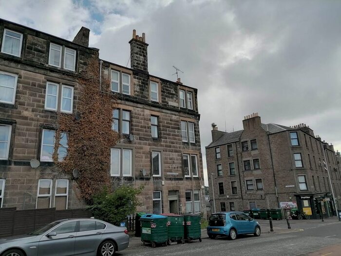 2 Bedroom Flat To Rent In Blackness Road, Dundee, DD2
