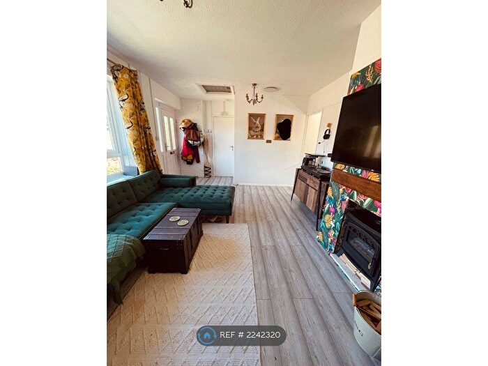 1 Bedroom Bungalow To Rent In Stillers, Chiddingfold, Godalming, GU8