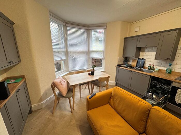 4 Bedroom Maisonette To Rent In Cromwell Road, St. Andrews, Bristol, BS6