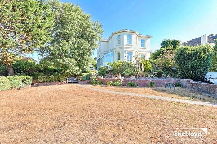 2 Bedroom Flat For Sale In Roundham Road, Paignton, TQ4