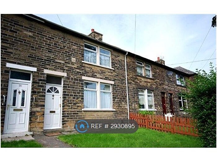 3 Bedroom Terraced House To Rent In Ashville Gardens, Halifax, HX2