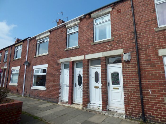 2 Bedroom Ground Flat To Rent In Red House Road, , Hebburn, Tyne And Wear, NE31