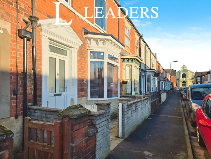 1 Bedroom Terraced House To Rent In Tooley Street, DN21