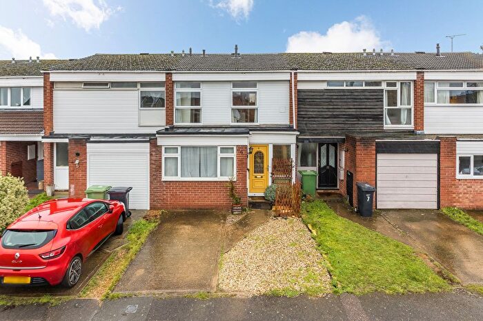 4 Bedroom Terraced House For Sale In Stockey End, Abingdon, OX14