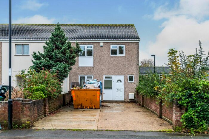 3 Bedroom End Of Terrace House To Rent In Buchanan Road, Southampton SO16