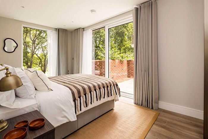 2 Bedroom Apartment To Rent In Neptune Wharf, London, SE8