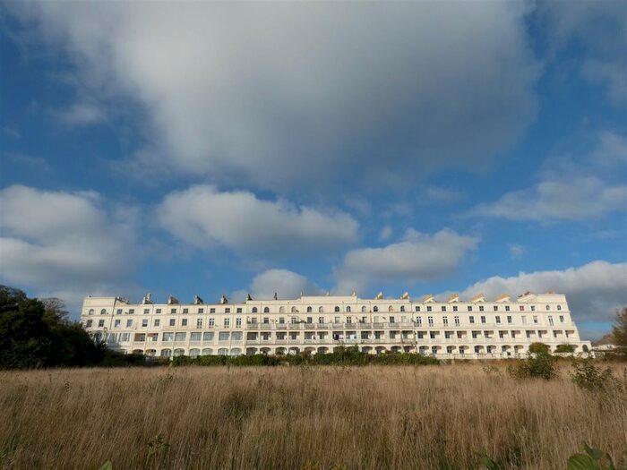 1 Bedroom Flat To Rent In Westcliff Terrace Mansions, Pegwell Road, Ramsgate CT11