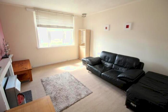 2 Bedroom Flat To Rent In Hilton Road, Aberdeen, AB24