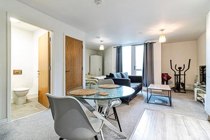 Apartment To Rent In Adelphi Street, Salford, Greater Manchester, M3