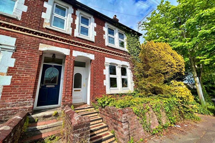 4 Bedroom Semi Detached House To Rent In Winchester, SO22