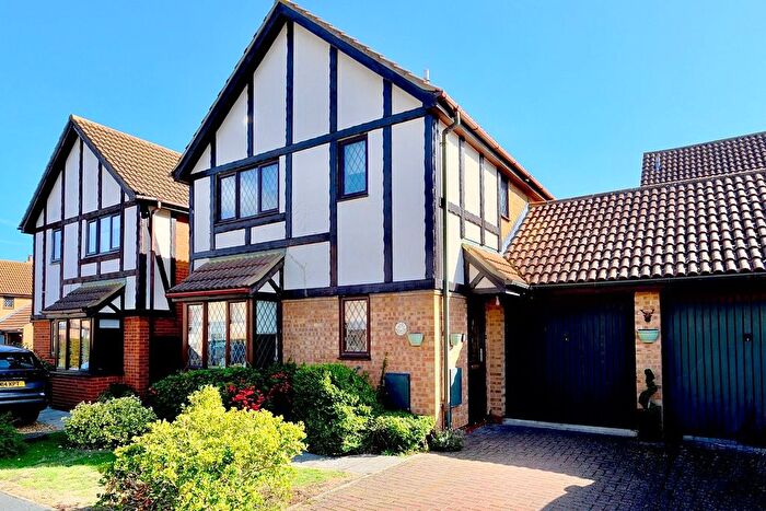 3 Bedroom Detached House For Sale In Dart Close, St Ives, PE27