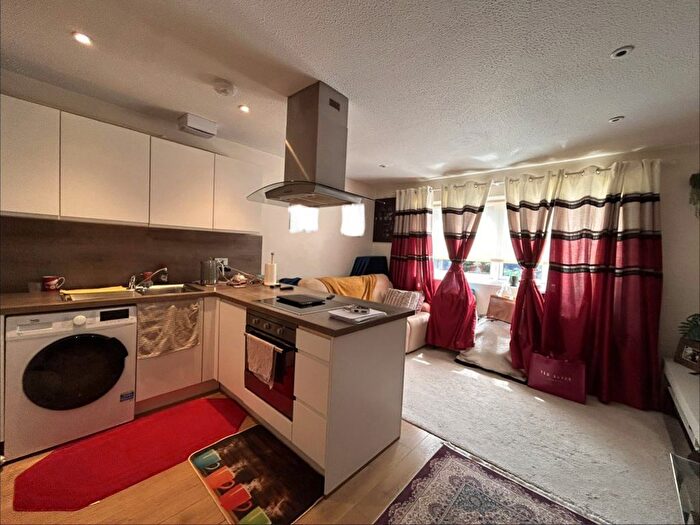 1 Bedroom Flat To Rent In Mulberry Close, Luton, Bedfordshire, LU1