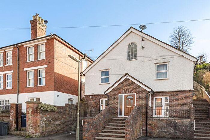 1 Bedroom Apartment To Rent In Croft Road, Godalming, GU7