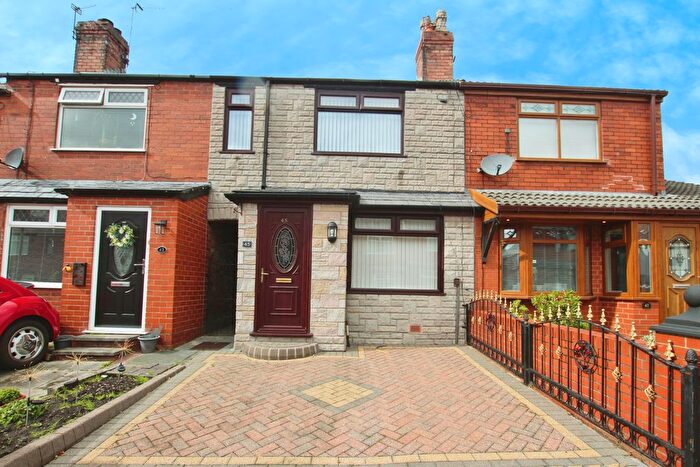 3 Bedroom Semi-Detached House To Rent In Roland Avenue, Haresfinch, St Helens, WA11