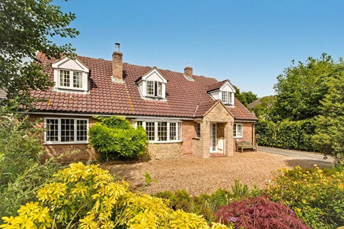 5 Bedroom Detached House For Sale In Clifton Reynes, Olney, MK46