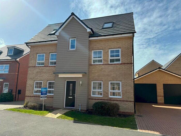 4 Bedroom Detached House To Rent In Tilgate Road, Hampton Water, Peterborough, PE7