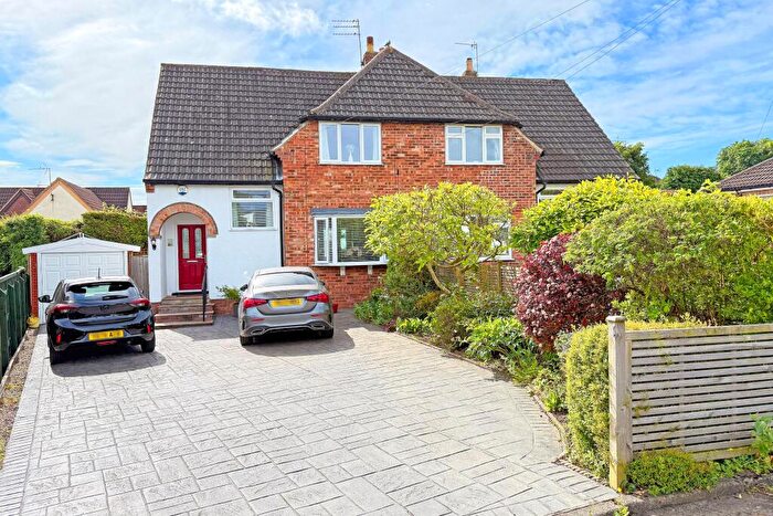 3 Bedroom Semi-Detached House For Sale In York Close, Knaresborough, HG5