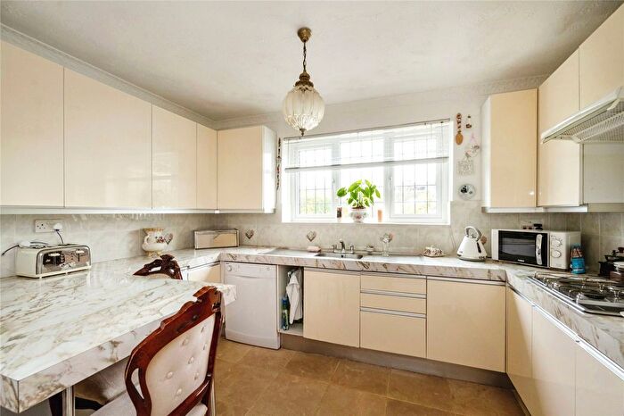 3 Bedroom Detached House For Sale In Middle Road, Ravenhill, Swansea, SA5