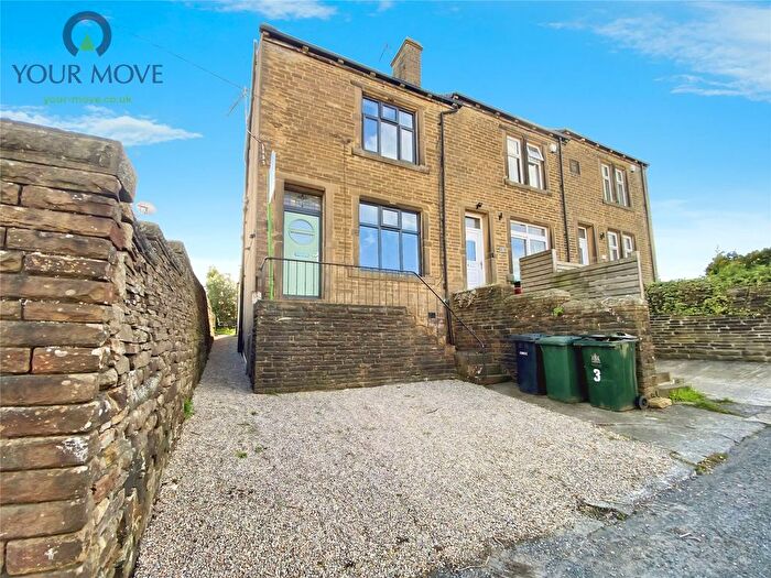 4 Bedroom Semi-Detached House For Sale In Denby Mount, Oakworth, Keighley, West Yorkshire, BD22