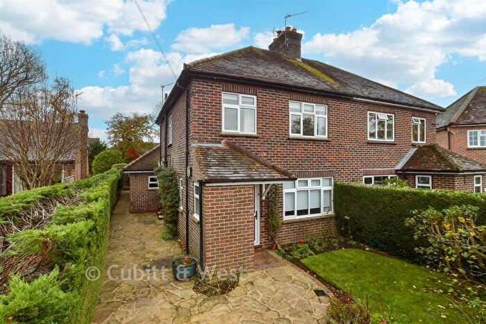 4 Bedroom Semi Detached House For Sale In The Drive, Cranleigh, Surrey, GU6