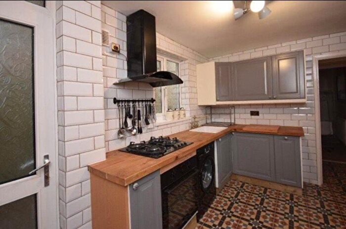 4 Bedroom House To Rent In Balaclava, Street, St Thomas, SA1