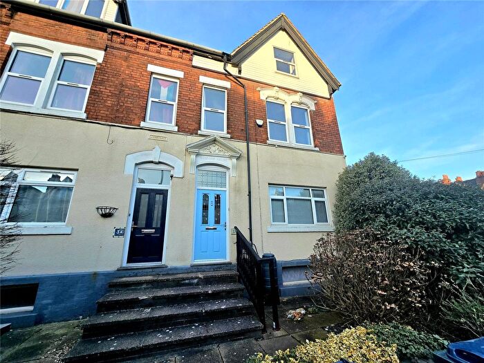 2 Bedroom Maisonette For Sale In Chestnut Road, Birmingham, West Midlands, B13