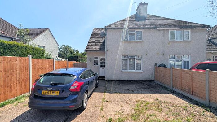3 Bedroom Property To Rent In Greenway, Pinner, HA5