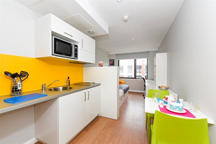 Studio To Rent In Havannah Street, Glasgow, G4