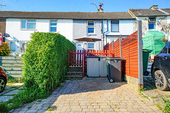 2 Bedroom Terraced House For Sale In Rye Road, Hastings, TN35