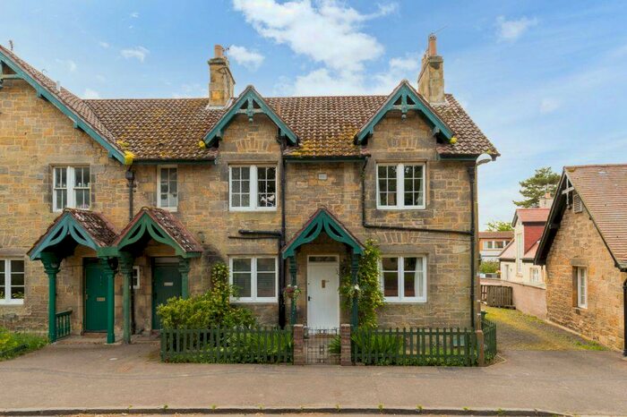 2 Bedroom Ground Flat For Sale In Ivy Cottages, Pencaitland, EH34