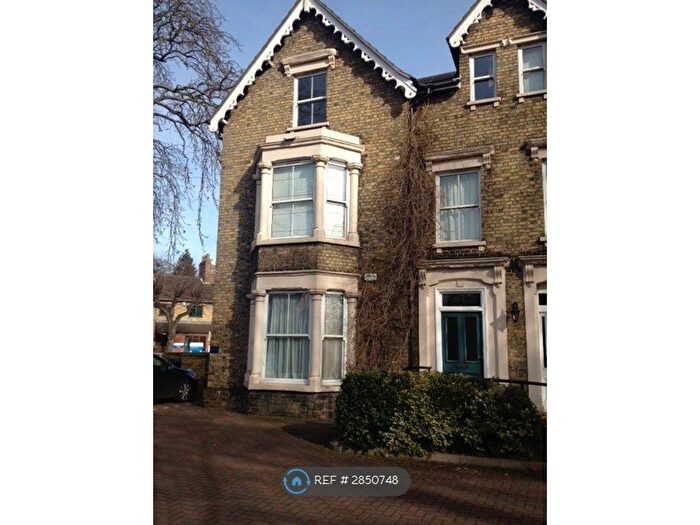 2 Bedroom Flat To Rent In Lincoln Road, Peterborough, PE1
