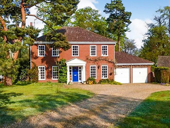 5 Bedroom Detached House For Sale In Fernhill Close, Woodbridge, IP12