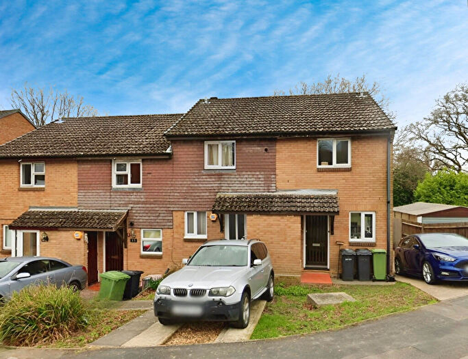 2 Bedroom Terraced House To Rent In Humber Gardens, Southampton, SO31