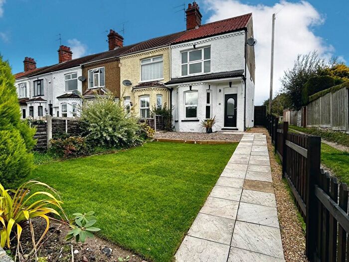 4 Bedroom End Of Terrace House To Rent In Hall Road, Oulton Broad, NR32