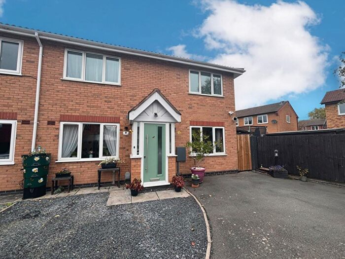 4 Bedroom Semi-detached House For Sale In Achurch Close, Stoney Stanton, LE9
