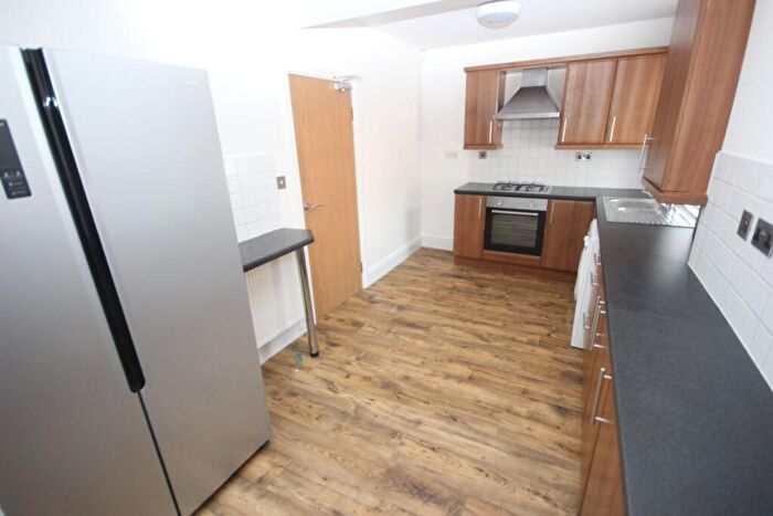 7 Bedroom Terraced House To Rent In Hawarden Avenue, L17