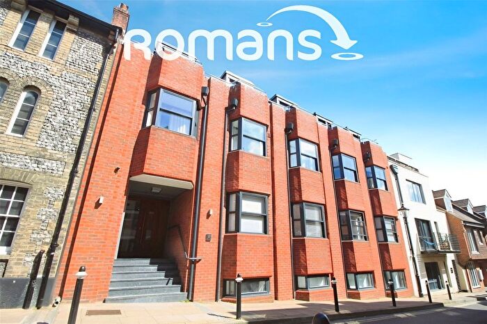 1 Bedroom Flat To Rent In St. Clement Street, Winchester, Hampshire, SO23