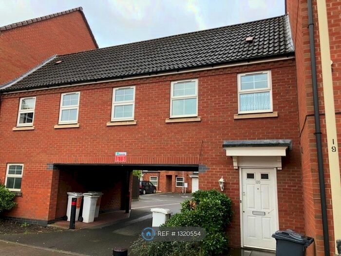 2 Bedroom Flat To Rent In Central Square, Leicester LE4
