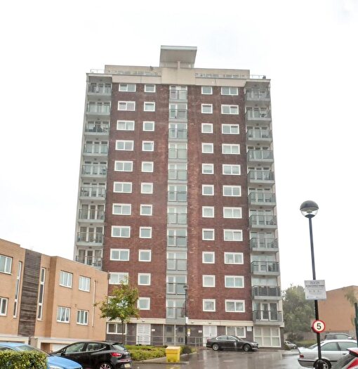 2 Bedroom Flat To Rent In Apt M Lakeside Rise, Manchester, Greater Manchester, M9