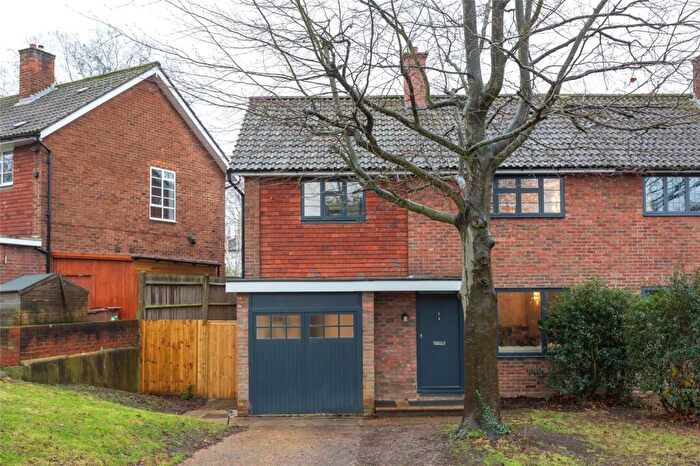 4 Bedroom Semi-Detached House For Sale In Dulwich Wood Avenue, London, SE19