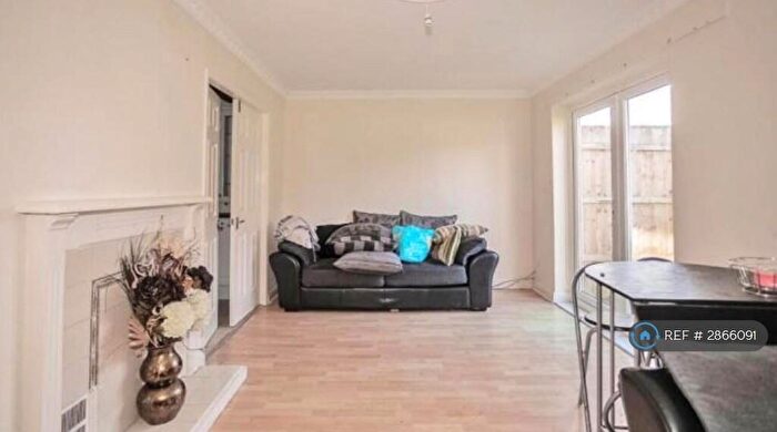 3 Bedroom Semi-Detached House To Rent In Airton Place, Newton Aycliffe, DL5